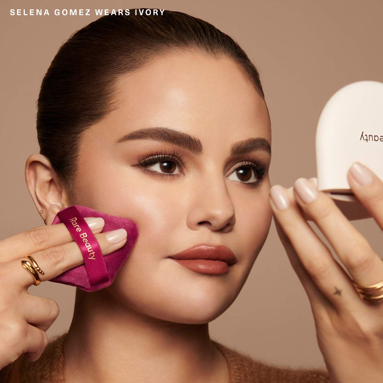 True to Myself Tinted Pressed Finishing Powder - Rare Beauty