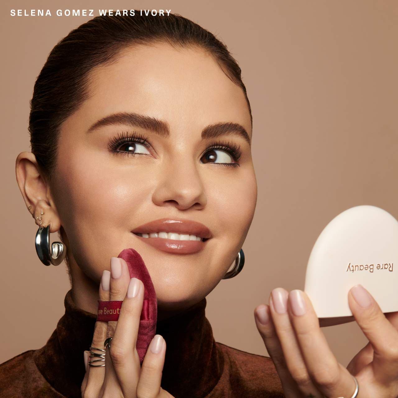 True to Myself Tinted Pressed Finishing Powder - Rare Beauty